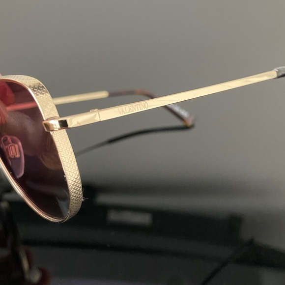 Valentino Sunglasses - Picture 6 of 14